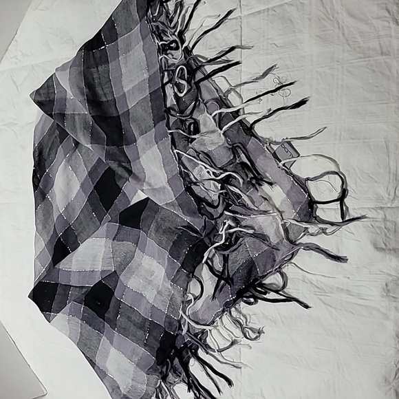 Aldo Black and White Fringed Scarf Wrap - Picture 2 of 6